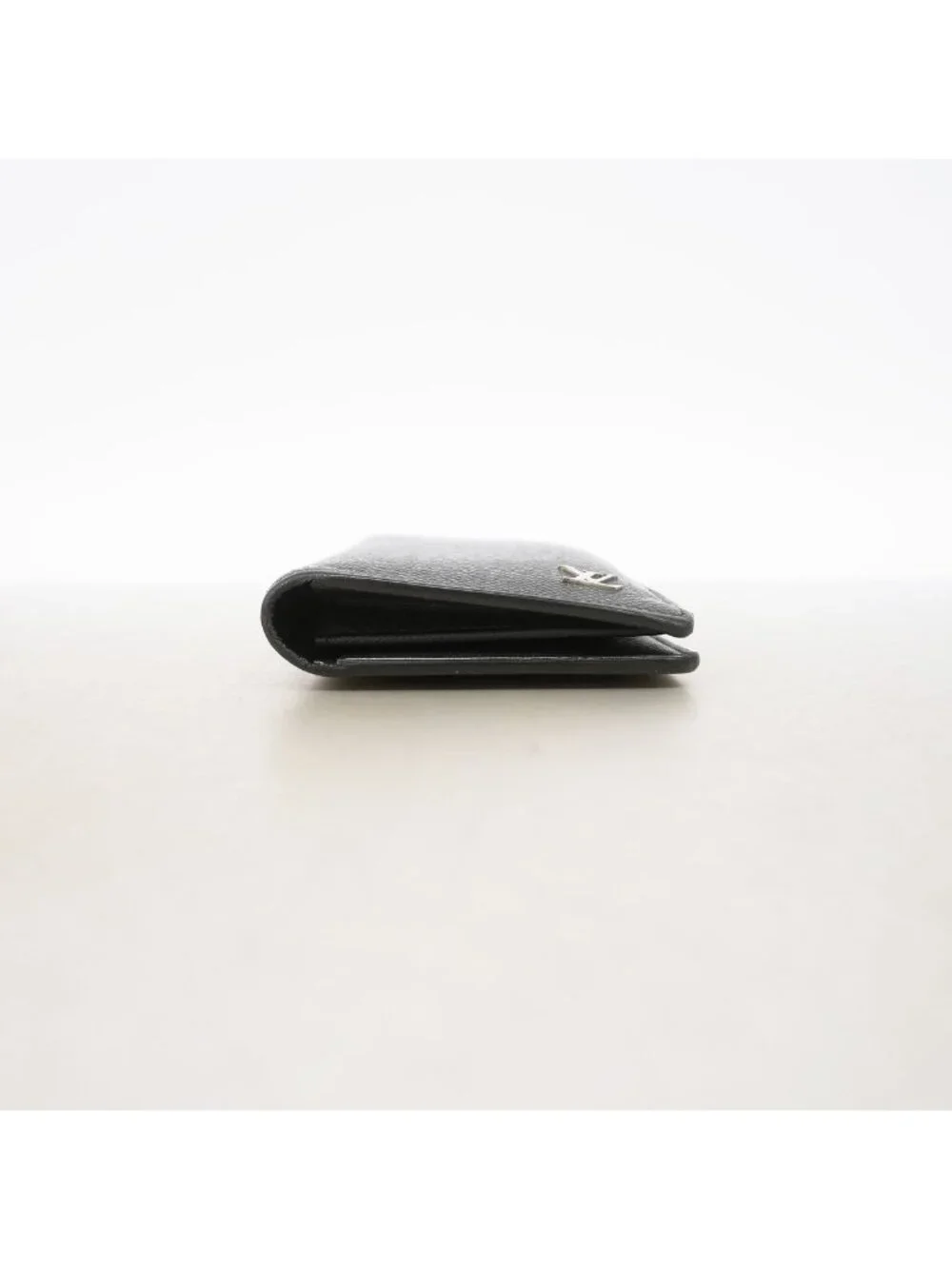 Louis Vuitton Wallet Taiga Portefeuille Brazza Noir